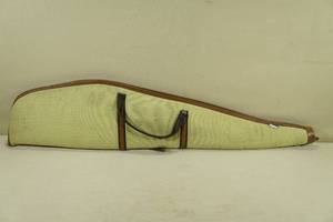 lot 118 image: Allen Model 385 Soft Long Gun Storage Case