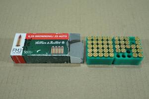 lot 126 image: 33 Sellier & Bellot .25 Auto (6.35mm) 50 Gr FMJ Ammo