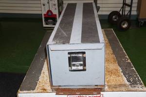 lot 8 image: Metal Rolling Drawer Vehicle Tool Box
