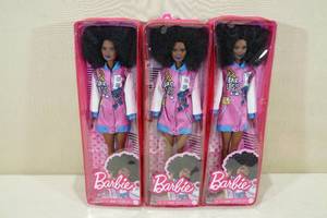 lot 25 image: 3 Barbie Fashonistas Dolls in Original Packaging