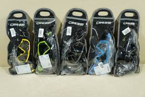 lot 101 image: 5 Cressi Adult SnorkelMask Sets