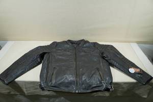 lot 109 image: First Mfg Co Leather Commuter Jacket -XL