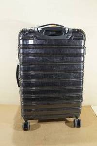 lot 113 image: iFly Hard Shell Suit Case with Wheels
