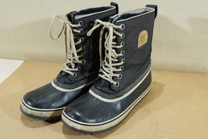 lot 139 image: Sorel Waterproof Winter Boots -Womens 9.5