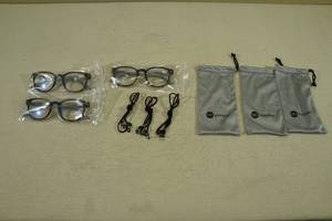 lot 147 image: 3 Pairs Blumoky Blue Light Glasses -0.00