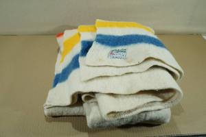 lot 213 image: Vintage Orrlaskan 100% Wool Blanket