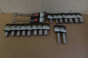 lot 175 image: 17 Rock River Sockets and 2 Ratcheting Wrenches