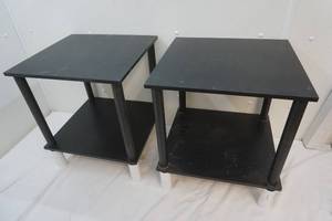 lot 9 image: end tables