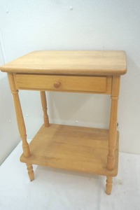 lot 13 image: side table