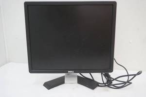 lot 46 image: dell computer screen