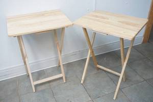 lot 71 image: tv trays