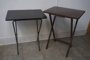 lot 72 image: tv trays