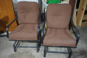 lot 87 image: patio chairs