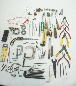 lot 122 image: tools