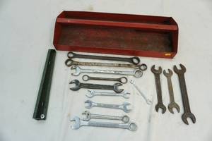 lot 126 image: tool tray, tools