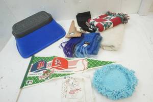 lot 145 image: safety stool, towels