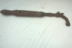 lot 213 image: antique crescent tool co nail puller