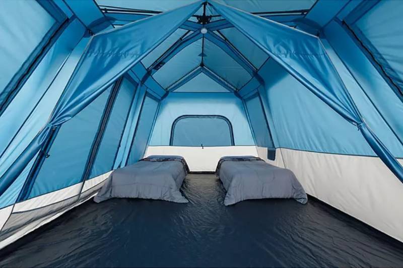 lot 558 image: Members Mark 12-Person Instant Cabin Tent with LED Light Hub