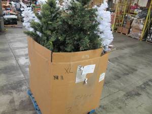 lot 413 image: Pallet of Mostly NEW Vickerman Christmas Trees - Tested and Working - LED and Non Light Up