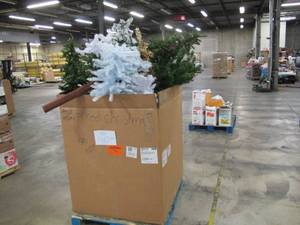 lot 415 image: Pallet of Mostly NEW Vickerman Christmas Trees - Tested and Working - LED and Non Light Up