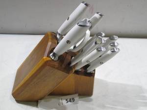 lot 549 image: Cangshan L1 Series White 1026078 German Steel Forged 12-Piece Knife Block Set, Acacia (White) - Cracked Handles