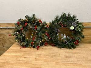 Lot of 2- Pre-Light Wreaths (20 inch)