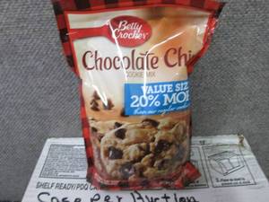 lot 236 image: 10-21 oz Pks Betty Crocker Chocolat...