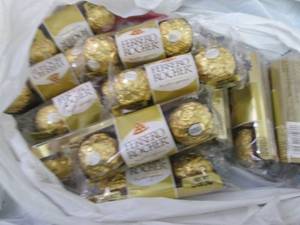 lot 260 image: 12- 1.3 oz Ferrero Rocher Chocolate...