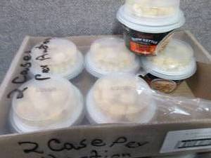 lot 321 image: 2 - 6 pks Slow Kettle Loaded Potato...