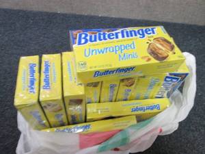 lot 357 image: 12- 2.8 oz Boxes Butterfinger Minis...