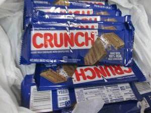 lot 368 image: 12- 1.55 oz Crunch Bars...