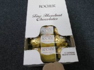 lot 420 image: Box of 12 - 1.3 oz Ferrero Rocher C...