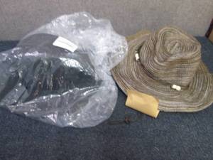 lot 27 image: 2 Sun Hats...