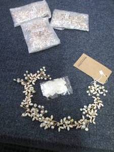 lot 119 image: 4 Bridal Headbands...