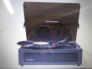 lot 184 image: Crosley Voyager Bluetooth 3-Speed T...