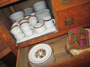 Lot including set of 14 porcelain c...