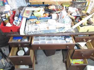 Vintage Desk 44 X 20 X 31(Includ...