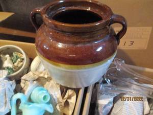 Vintage Glassware and Home Decor S...