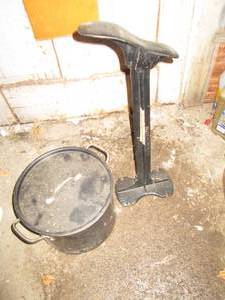 metal Stock pot and heavy duty meta...