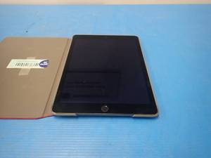 Apple&nbspiPad Air 2nd Gen A1566  64GB of storage  Line of dead pixels vertically in screen  includes case and charging cable