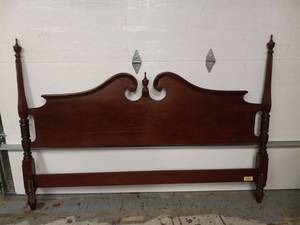 DREXEL HERITAGE KING HEADBOARD