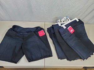 lot 123 image: 12 New Pairs Isabel Maternity Shorts