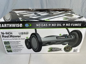 lot 19 image: 16 inch Reel Lawn Mower