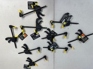 lot 22 image: 9 New 4 inch Bar Clamps