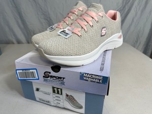 lot 68 image: New Skechers Sport Arch Comfort Size 11 Shoes