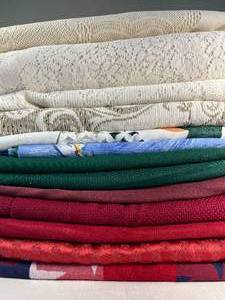 13 assorted tablecloths