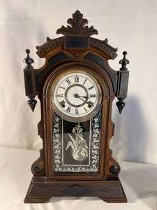 2 antique mantle clocks with keys