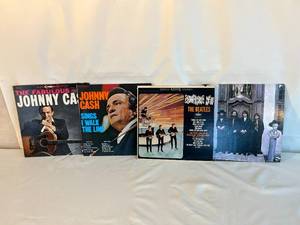 4 vintage LPs  The Man in Black and The Beatles