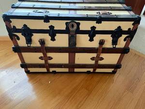 nice old steam trunk