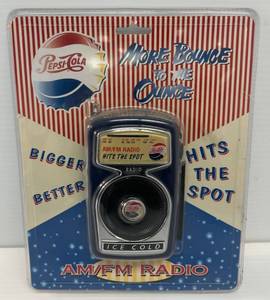 lot 45 image: Vintage Pepsi-Cola AmFm Radio NIB